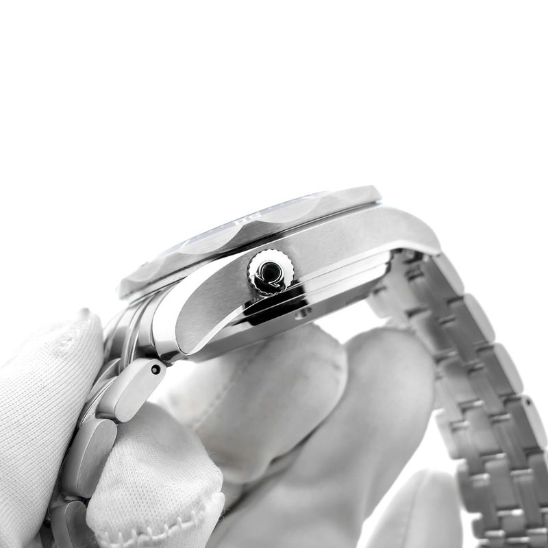 Image 11 of Omega Seamaster Diver 300m 2225.80.00; Chronograph men's watch