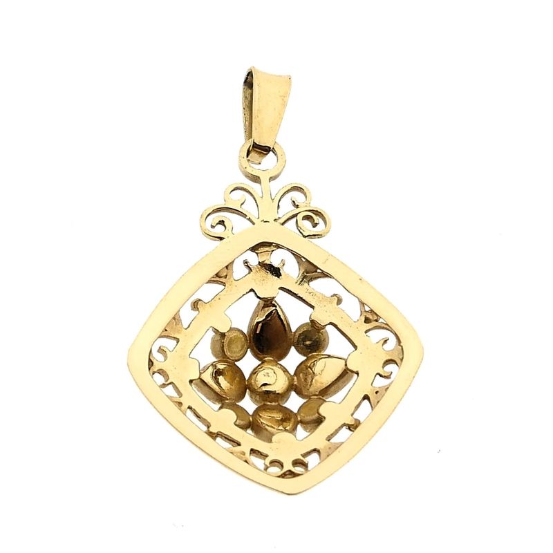 Image 6 of Gold Pendant with Coral
