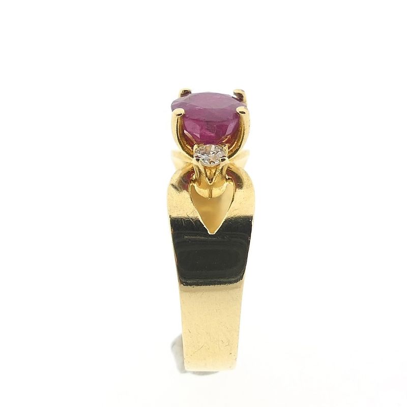 Image 3 of 18 carat gold ring with ruby ​​and diamonds