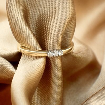 Image 2 of Gold ring with 0.06 ct. diamonds | Diamonde