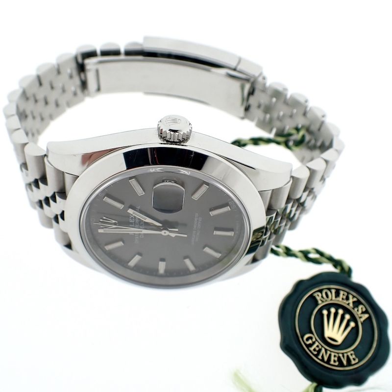 Image 10 of Rolex Datejust 41; Men's watch with rhodium dial