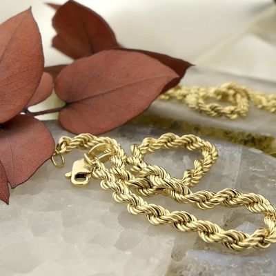 Gold twisted link bracelet | 20 cm Image 2 of Gold twisted link bracelet | 20 cm