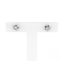 White gold stud earrings with zirconia