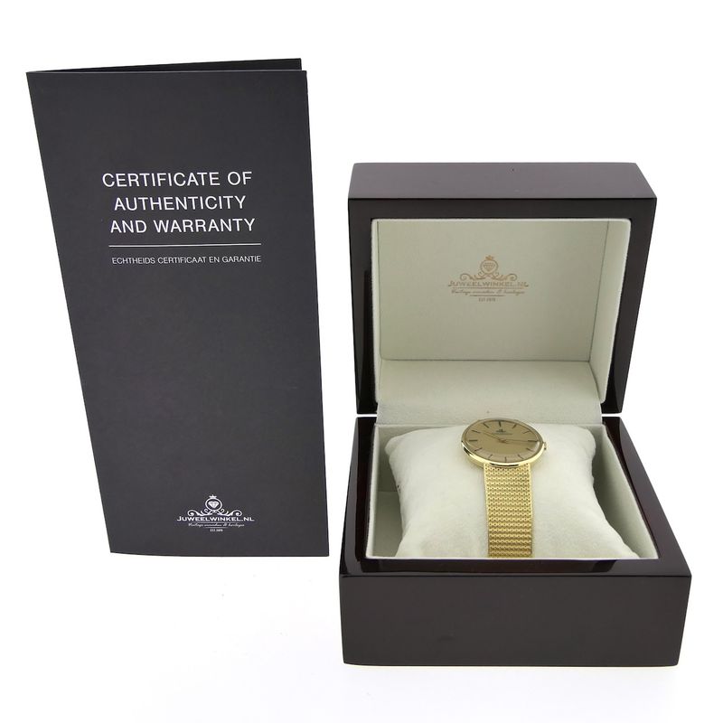 Image 13 of Jaeger Le-Coultre; Vintage 18K gold men's watch