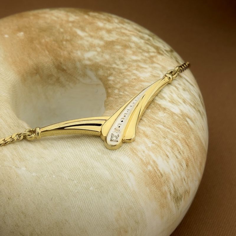 Image 2 of Gold necklace with a fixed pendant and diamond; 0.01 ct. | 42 cm