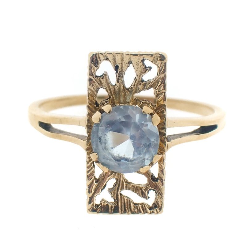 Image 8 of Retro gold ring with aquamarine