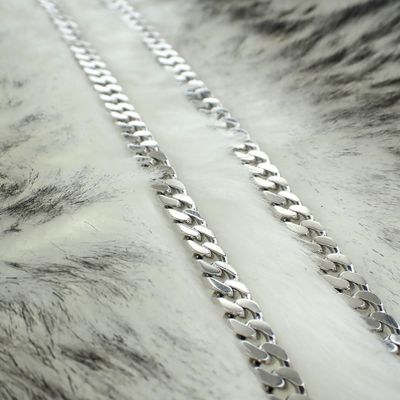 Image 2 of Silver robust gourmet link chain | 53.5 cm