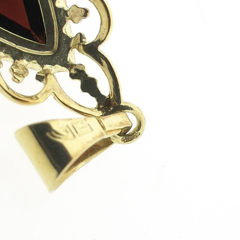 Image 7 of Vintage gold pendant with garnet