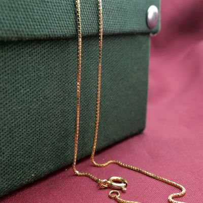 Image 2 of Golden Venetian link chain | 46 cm