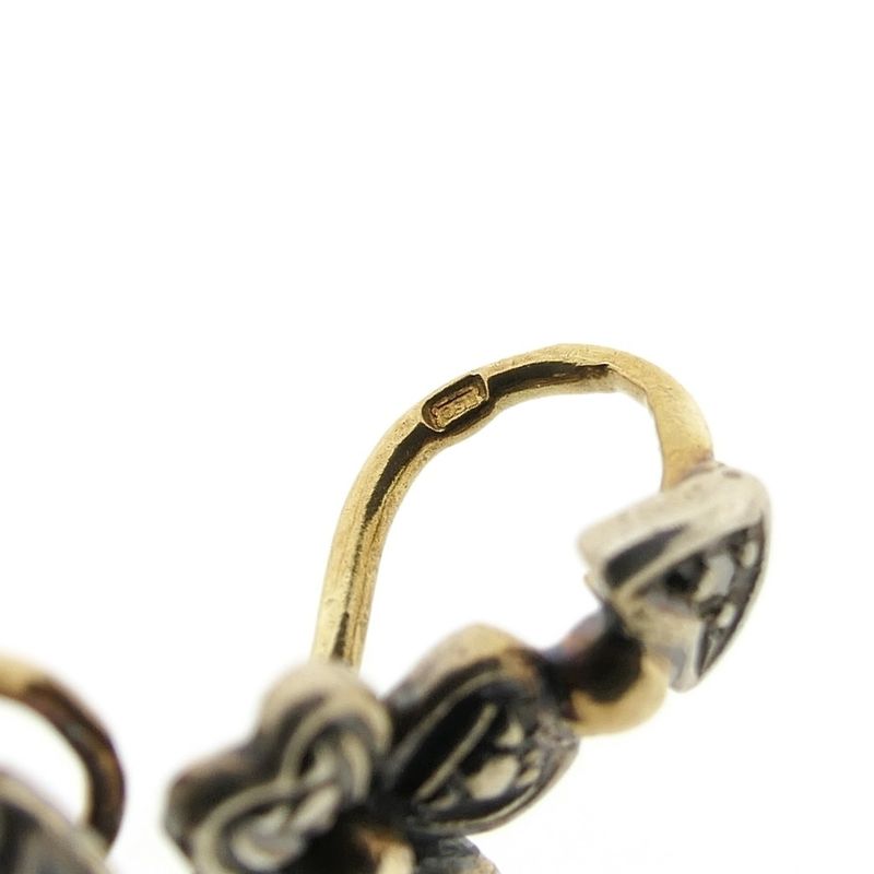 Image 8 of 18 kt gold/silver antique pendant with diamond | Approx. 0.025 ct.