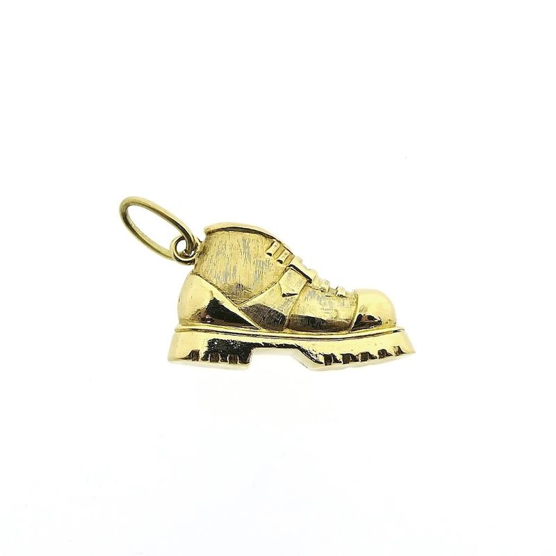 Image 1 of Gold pendant of a mountain boot