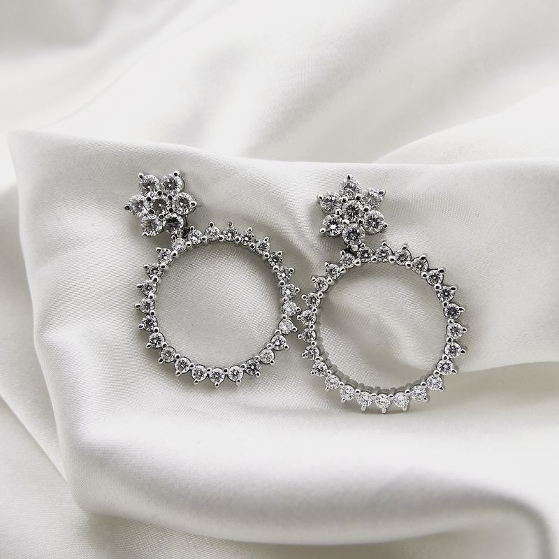 Image 8 of White gold earrings with diamonds; 3.68 ct.
