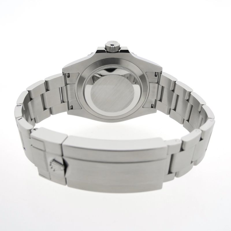 Image 12 of Rolex Submariner 'No-Date' 124060; Automatic men's diving watch
