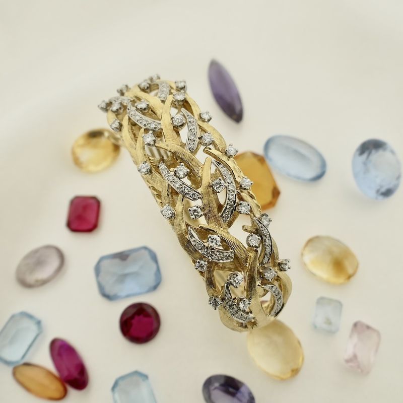 Image 10 of Luxurious gold bracelet with diamond; 1.78 ct.