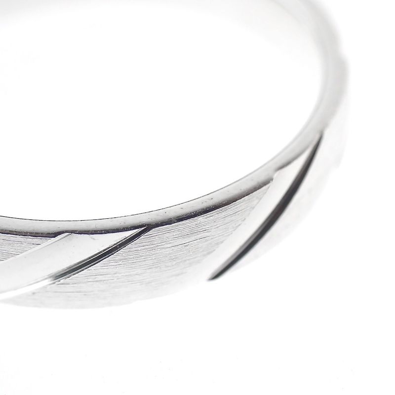 Image 7 of Silver ring with diagonal relief