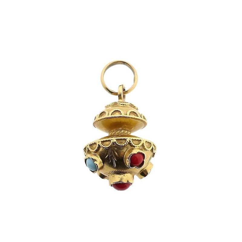 Image 1 of Gold ornamental pendant with gemstones
