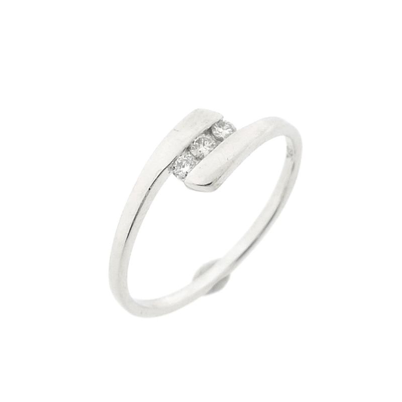 Image 1 of 9 carat ring with diamonds; 0.075 ct.