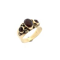 Vintage Gold Ring with Garnet