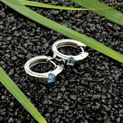 Image 2 of White Gold Earrings with Topaz; Ø 13.8 mm