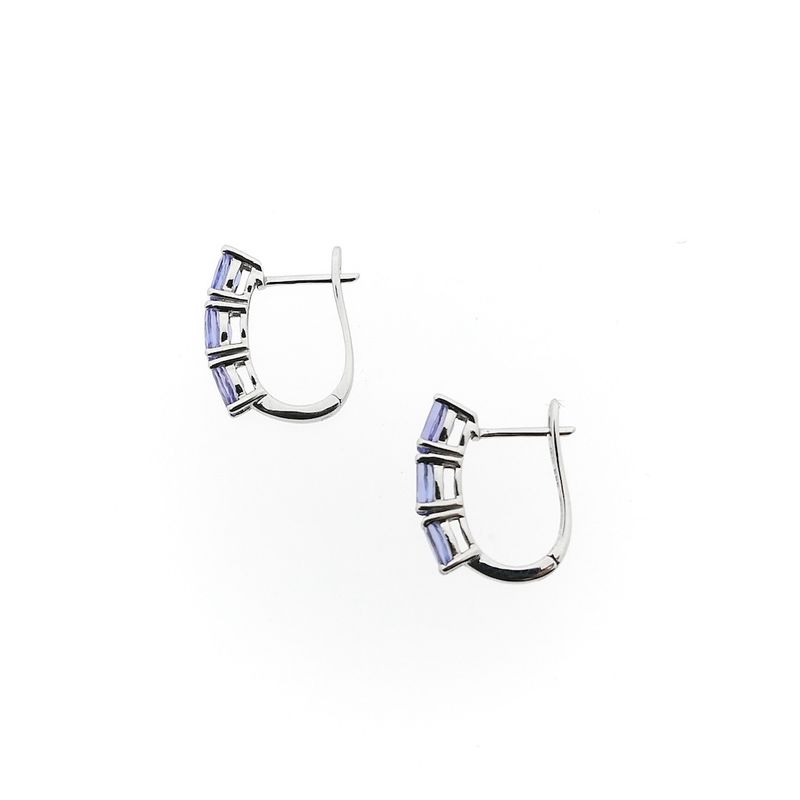Image 7 of White gold stud earrings with tanzanite