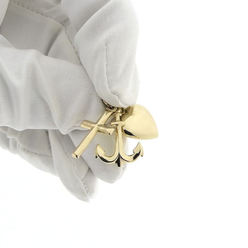 Image 10 of Gold pendant; Faith, hope, and love