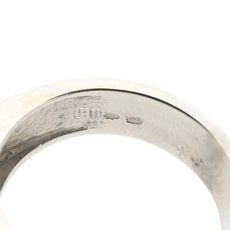 Image 8 of White gold ring with chrysoprase and diamonds; 0.27 ct.