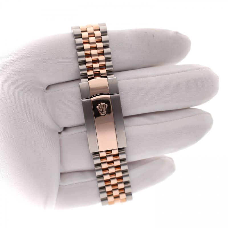 Image 11 of Rolex Datejust 36mm 'Oystersteel & Everose Gold' 126201; Automatic Watch
