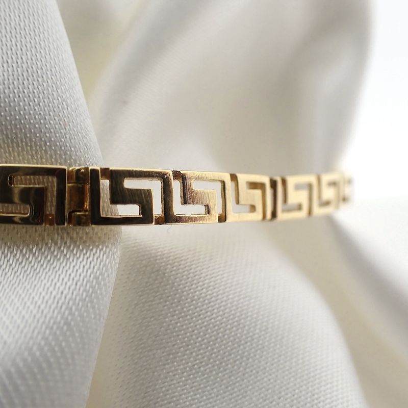 Image 3 of Meander gold fantasy link bracelet