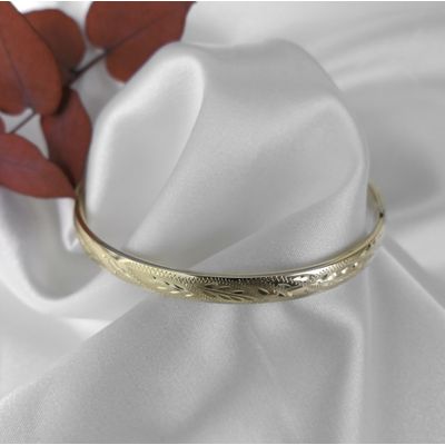 Image 2 of Vintage gold slave bracelet with engravings | Ø 64.5 mm