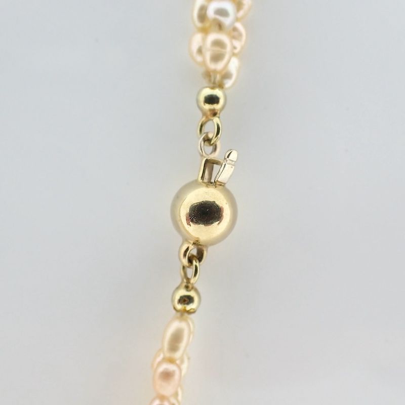 Image 9 of Pearl necklace with gold clasp.