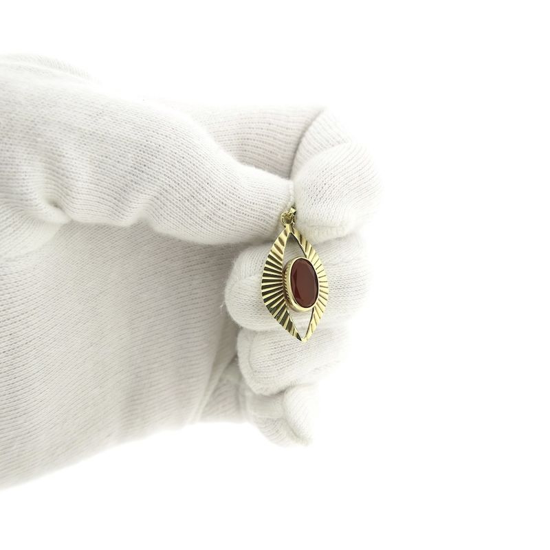 Image 14 of Vintage gold pendant with carnelian.