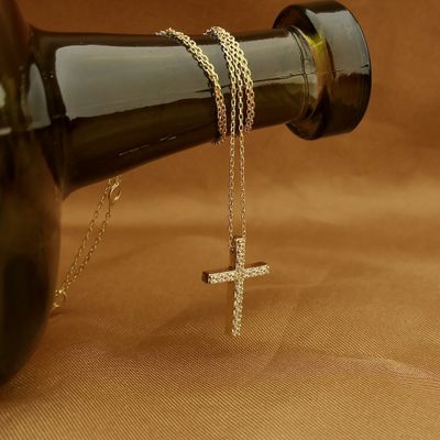 Gold necklace with a fixed pendant; Cross with zirconia | 42.5 cm - 45.5 cm Image 2 of Gold necklace with a fixed pendant; Cross with zirconia | 42.5 cm - 45.5 cm