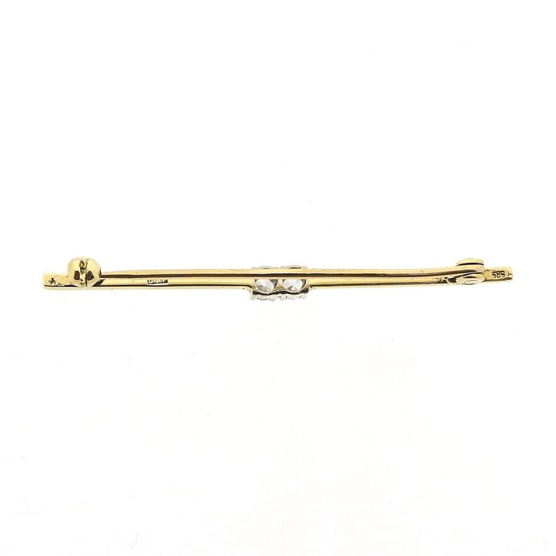 Image 5 of Gold brooch with zirconia