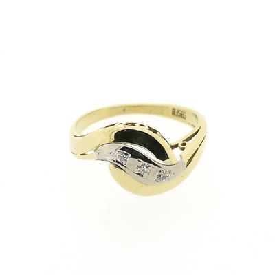 Two-tone gold ring with diamond; 0.06 ct. Image 2 of Two-tone gold ring with diamond; 0.06 ct.