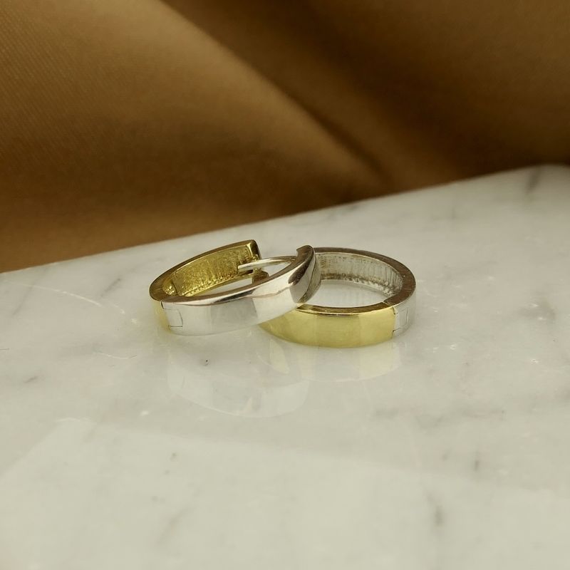 Image 2 of Two-tone gold earrings; Ø 17.5 mm