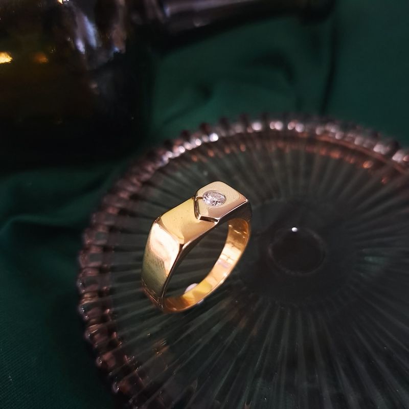 Image 2 of Two-tone gold men's ring with diamond; 0.18 ct.
