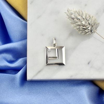 Image 2 of White gold pendant with diamond; 0.035 ct.