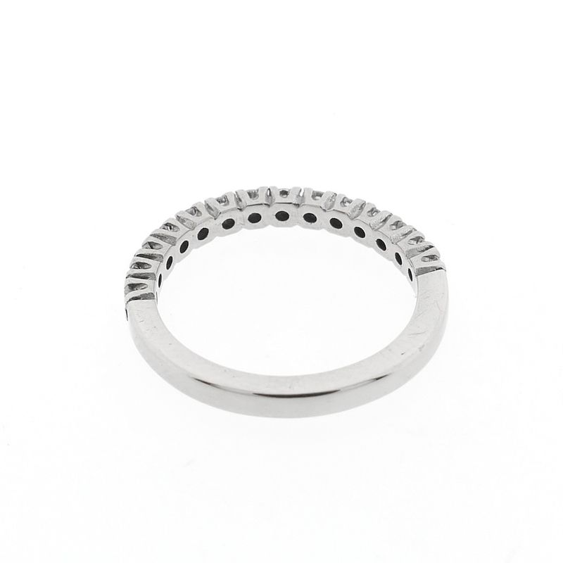 Image 5 of White gold ring set with 0.42 ct. diamonds | Carnation