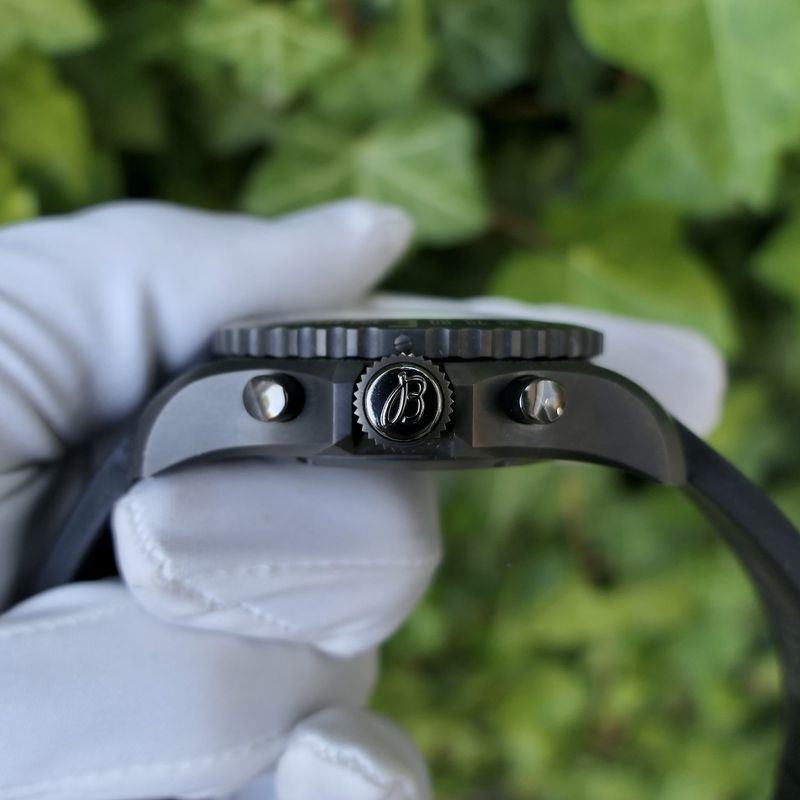 Image 16 of Breitling Cockpit B50 'Night Mission' VB5010; Professional Pilot's watch