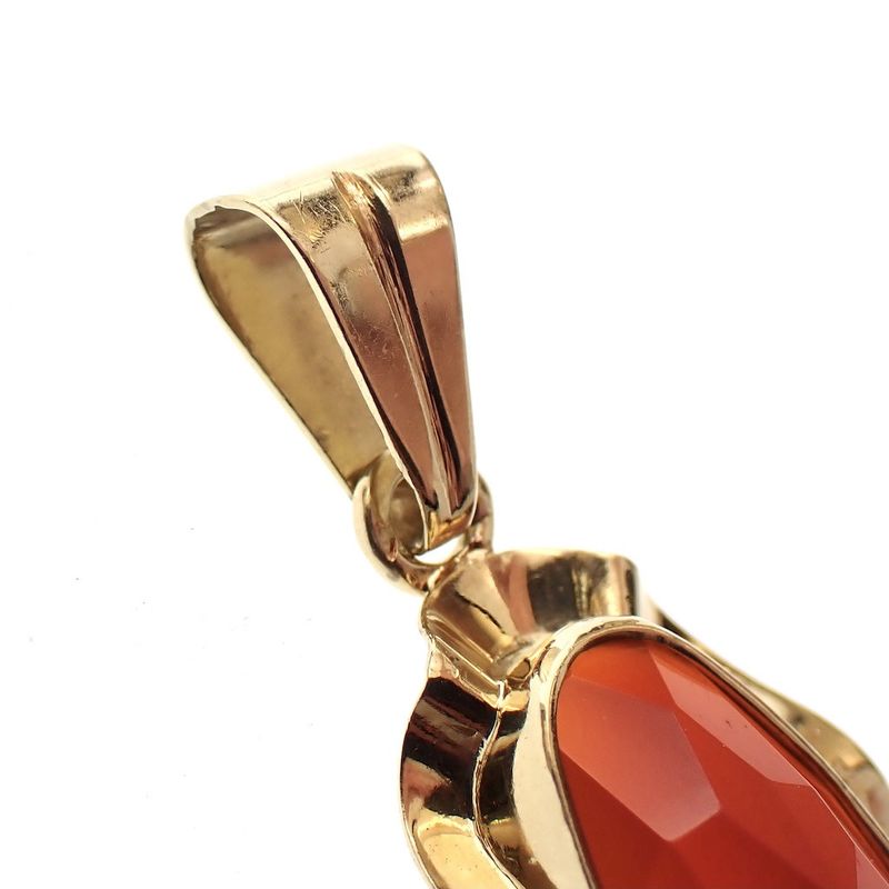 Image 5 of Vintage gold pendant with carnelian
