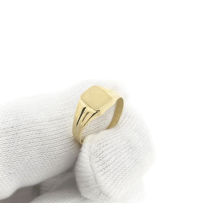Image 9 of Vintage gold women's signet ring | pinky ring