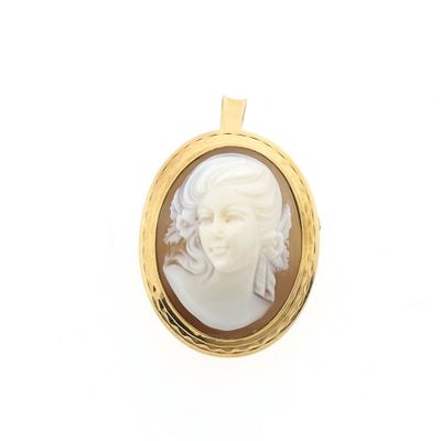 Image 1 of Antique gold brooch/pendant with cameo