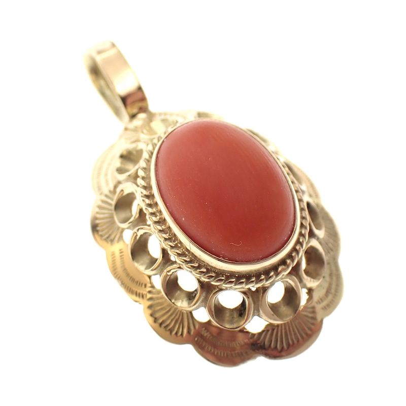 Image 2 of Gold pendant with blood coral | Vintage/antique