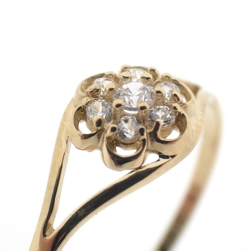 Image 3 of Gold ring with zirconia stones
