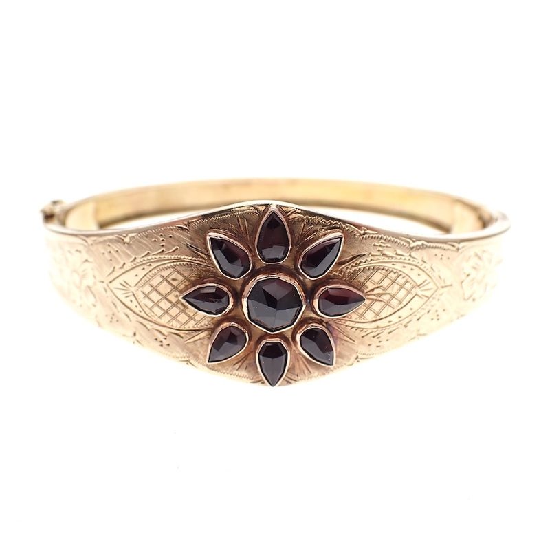 Image 1 of Vintage/antique gold clamp bracelet with garnet | Ø 59 mm