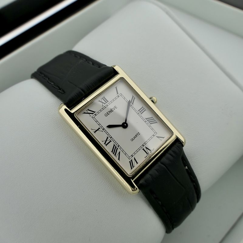 Image 15 of Geneva Tank 'Large'; Vintage 9k. watch