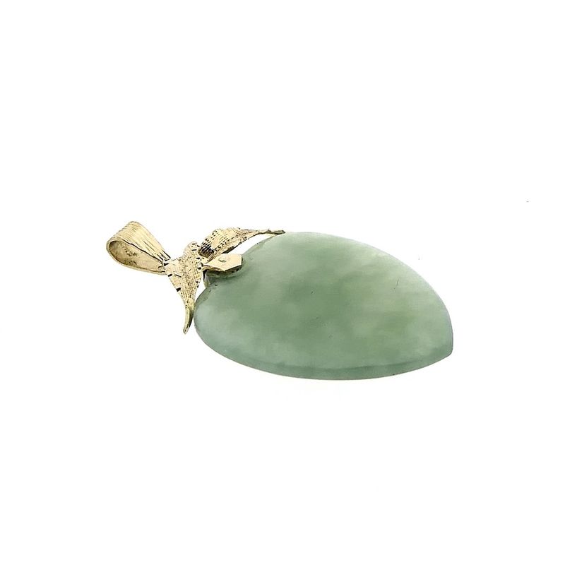Image 2 of Gold pendant with Jade