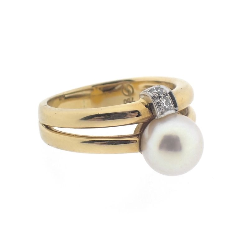 Image 7 of 18K gold ring with large pearl and diamonds | 0.035 ct.