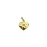 Gold pendant of a heart with zirconia