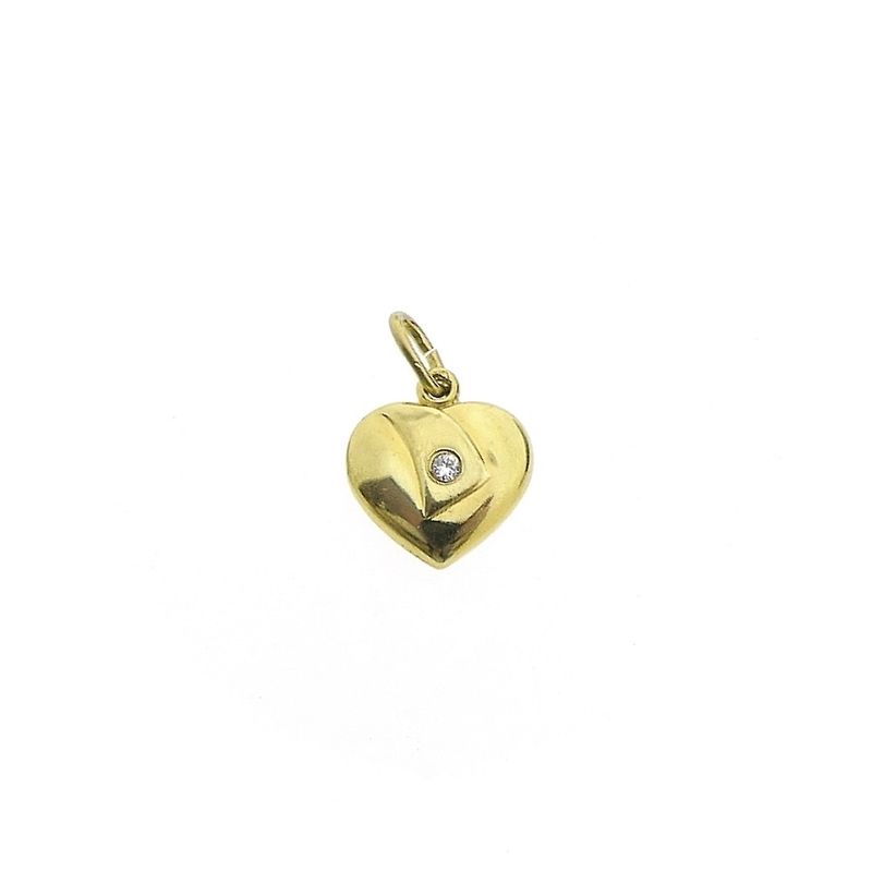 Image 1 of Gold pendant of a heart with zirconia